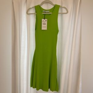 *NEW W/ TAGS* Green Zara summer dress
